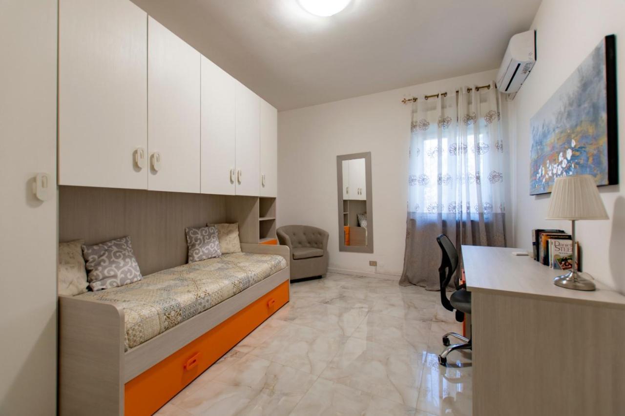 Апартаменти Madrigio... A Casa Propria Казамассіма Екстер'єр фото